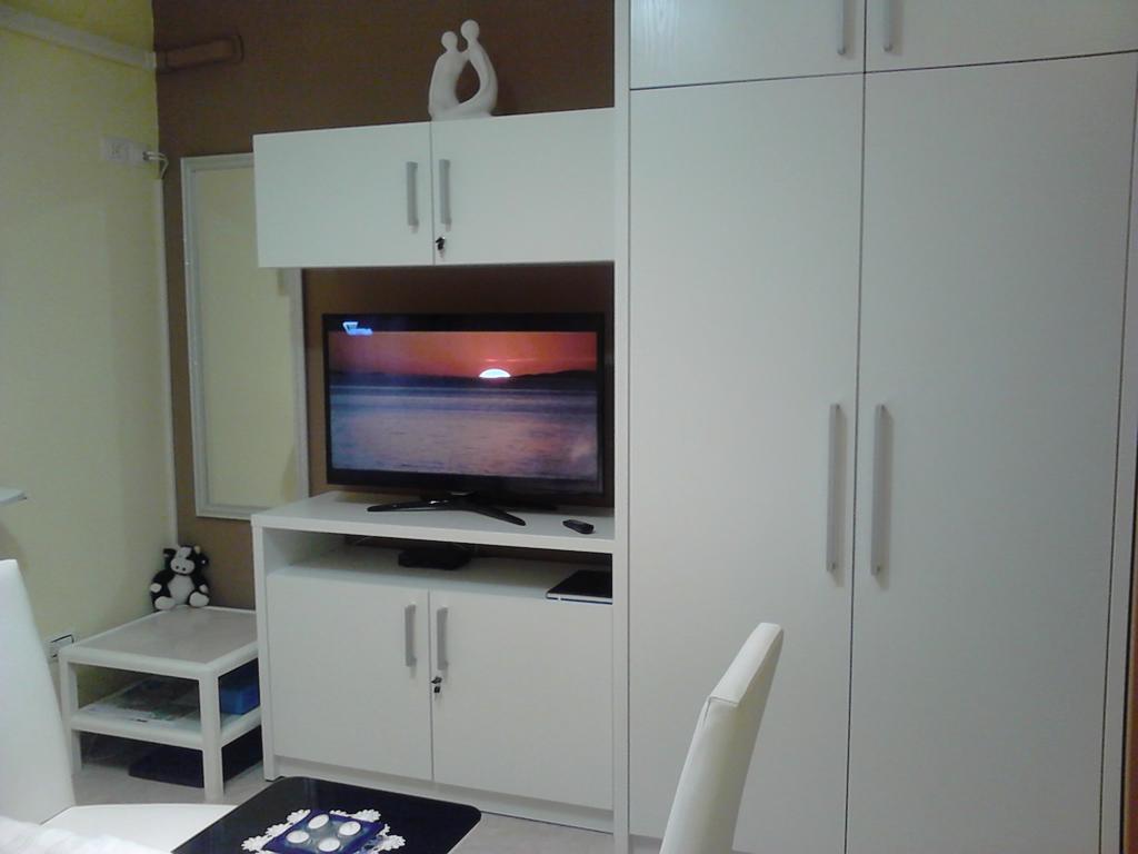 Room Sarah Rijeka Bilik gambar